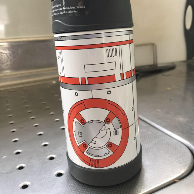 THERMOS(サーモス)のThermos BB8 Star Wars 魔瓶 エンタメ/ホビーのおもちゃ/ぬいぐるみ(キャラクターグッズ)の商品写真