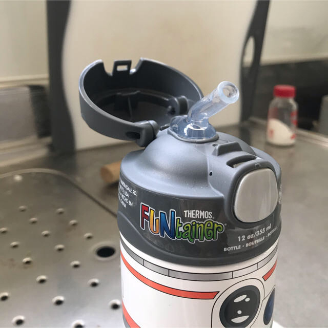 THERMOS(サーモス)のThermos BB8 Star Wars 魔瓶 エンタメ/ホビーのおもちゃ/ぬいぐるみ(キャラクターグッズ)の商品写真