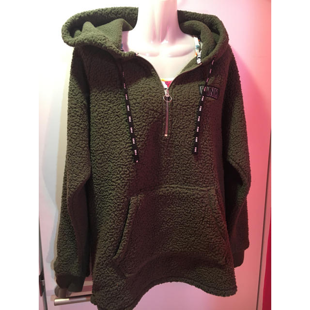 ヴィクトリアシークレット Victoria's Secret PINK パーカー