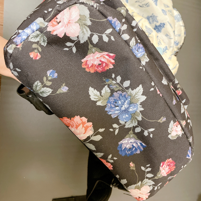 HERSCHEL(ハーシェル)のherschel supply ハーシェル サプライ 花柄 リュック レディースのバッグ(リュック/バックパック)の商品写真