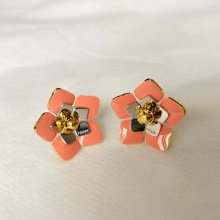 フェンディ(FENDI)の★お花が好き★様専用　ブロッサム　ピアス(ピアス)