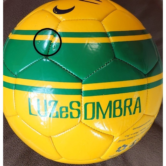 LUZ(ルース)のLUZeSOMBRA サッカーボール スポーツ/アウトドアのサッカー/フットサル(ボール)の商品写真