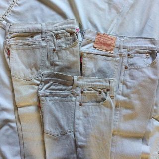 リーバイス(Levi's)の【リーバイス激安】生成ピケ★オフホワイト★Levi’s26インチ★リサイクル品(デニム/ジーンズ)