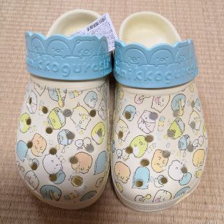 サンエックス(サンエックス)の【新品】すみっコぐらし☆黄色総柄アイス　サンダル size 20㎝～21㎝(サンダル)