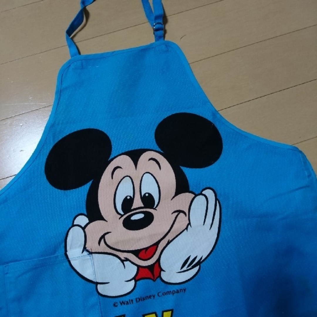 Disney(ディズニー)の中古、エプロン120 キッズ/ベビー/マタニティのキッズ服男の子用(90cm~)(その他)の商品写真