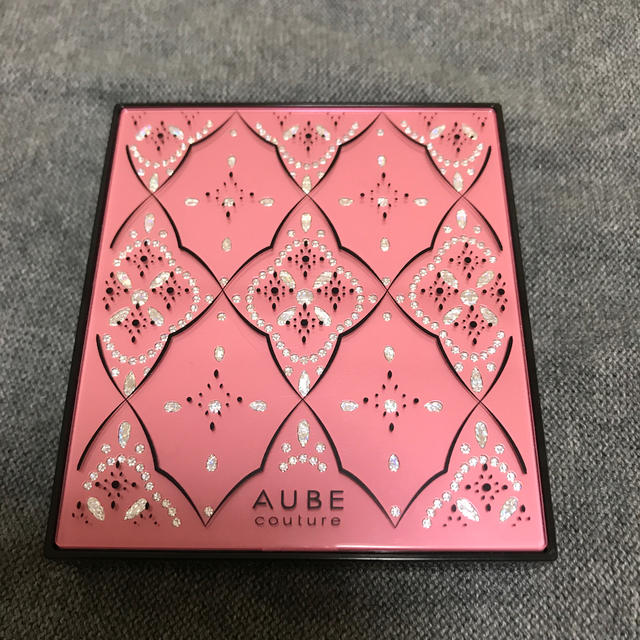 AUBE couture(オーブクチュール)の未使用　オーブ　アイシャドウ 510 ブラウン系 コスメ/美容のベースメイク/化粧品(アイシャドウ)の商品写真