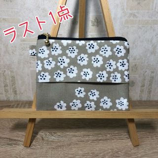 マリメッコ(marimekko)の【ラスト1点】ハンドメイド☆マリメッコ  ティッシュケース付き ポーチ(ポーチ)