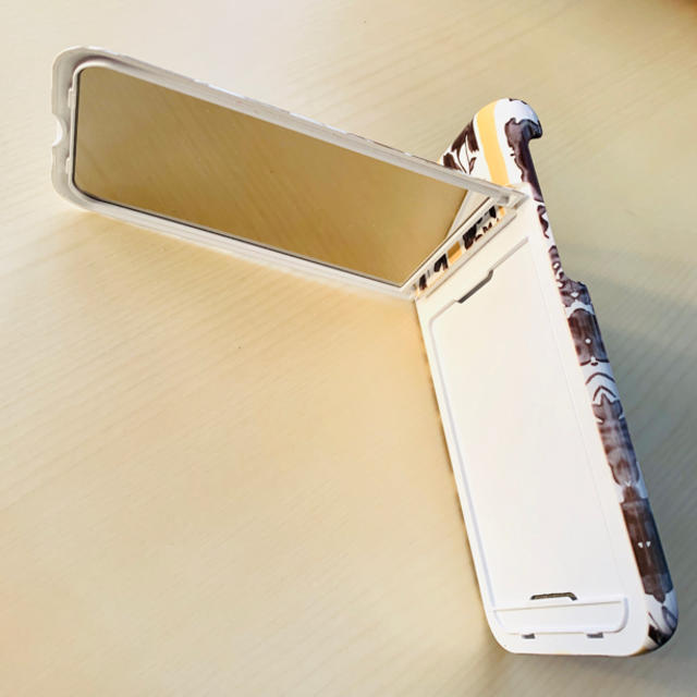 LagunaMoon(ラグナムーン)のiPhone8 スマホ ケース   スマホ/家電/カメラのスマホアクセサリー(iPhoneケース)の商品写真