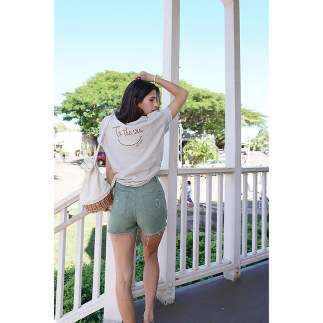 To the sea バックスマイルTシャツの通販 by あーさん☆|ラクマ
