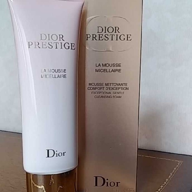 Christian Dior(クリスチャンディオール)のディオール洗顔　プレステージ　ラ　ムース　120g コスメ/美容のスキンケア/基礎化粧品(洗顔料)の商品写真