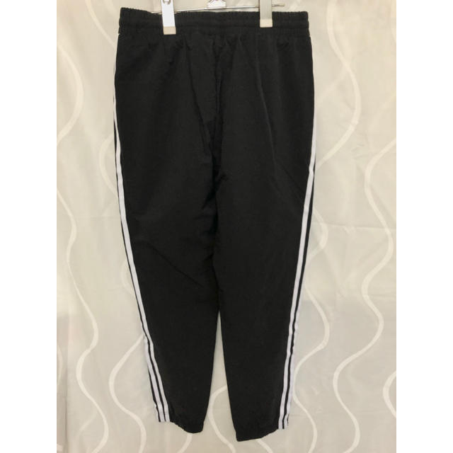 adidas(アディダス)のadidas originals  WARM UP TRACK PANTS レディースのパンツ(カジュアルパンツ)の商品写真