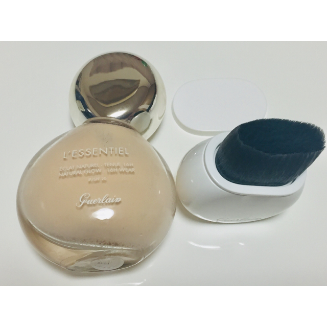 GUERLAIN(ゲラン)のゲラン レソンシエル リキッドファンデーション&ブラシ コスメ/美容のベースメイク/化粧品(ファンデーション)の商品写真