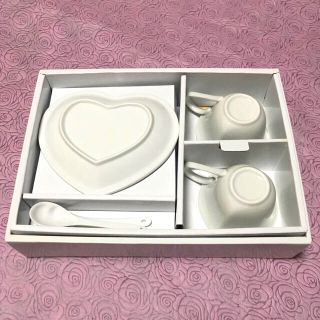 アフタヌーンティー(AfternoonTea)の【新品・未使用・美品】ハートのティーカップ  お皿　スプーンセット　ホワイト　白(グラス/カップ)