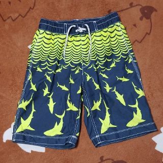 ギャップキッズ(GAP Kids)のGAPキッズ　水着130／男の子 サメ　海パン(水着)