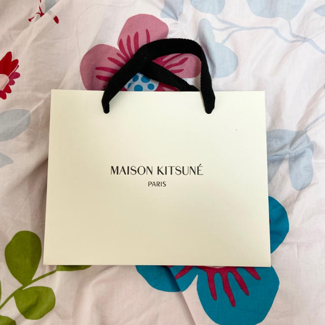 MAISON KITSUNE'(メゾンキツネ)のメゾンキツネ　ショップ袋 レディースのバッグ(ショップ袋)の商品写真