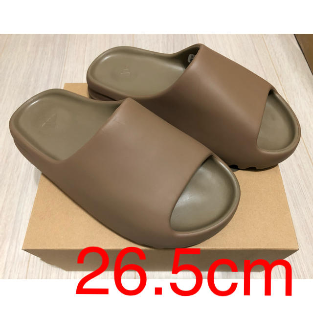 adidas(アディダス)のADIDAS  YEEZY SLIDE   EARTH BROWN  26.5 メンズの靴/シューズ(サンダル)の商品写真