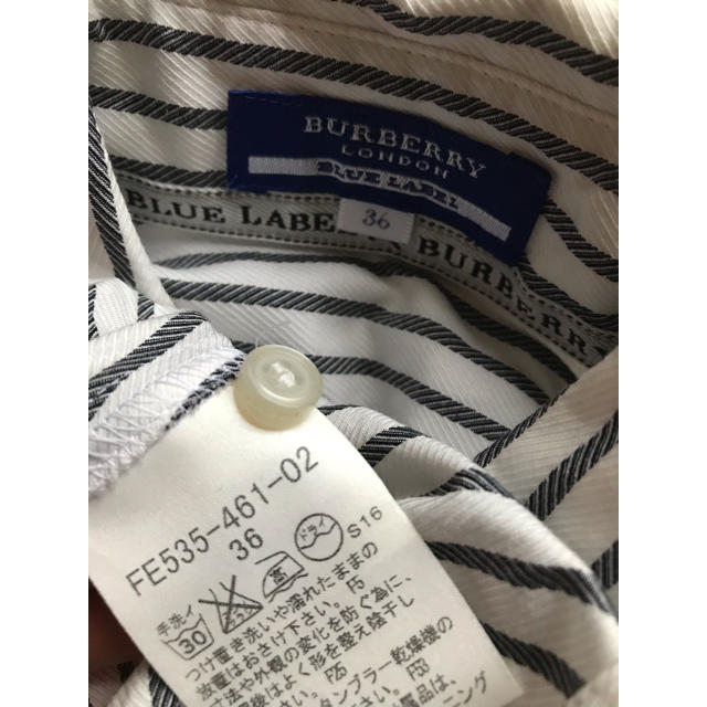 BURBERRY BLUE LABEL(バーバリーブルーレーベル)のバーバリー ブルーレーベル　ストライプブラウス36 レディースのトップス(シャツ/ブラウス(半袖/袖なし))の商品写真