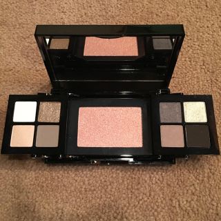 ボビイブラウン(BOBBI BROWN)の【新品未使用】BOBBI BROWN ボビーブラウンキャビア＆オイスターパレット(コフレ/メイクアップセット)