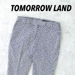 トゥモローランド(TOMORROWLAND)のTOMORROW LAND トゥモローランド 日本製 総柄 テーパードスラックス(クロップドパンツ)