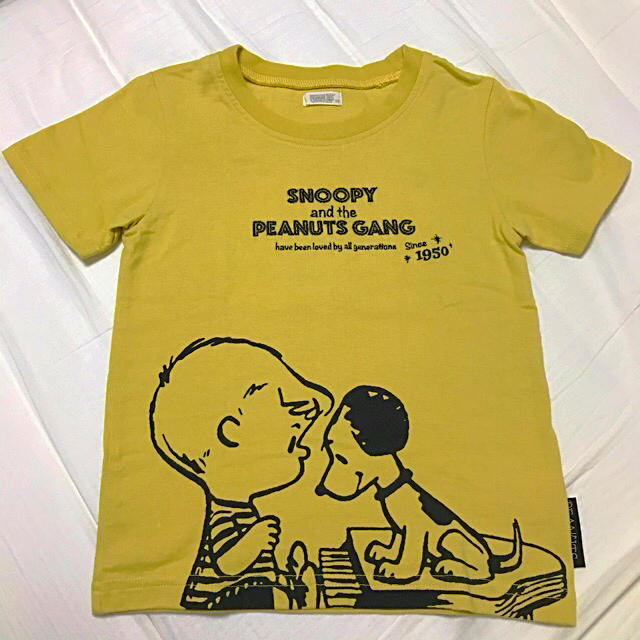 SNOOPY チャーリーブラウン イエロー Tシャツ　110cm キッズ/ベビー/マタニティのキッズ服男の子用(90cm~)(Tシャツ/カットソー)の商品写真