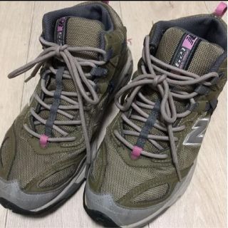 ニューバランス(New Balance)のニューバランス トレッキングシューズ24.5(登山用品)