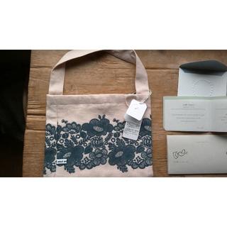 ミナペルホネン(mina perhonen)のミナペルホネンmina　smile flower holiday bag(トートバッグ)