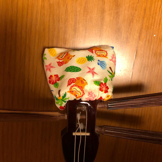 三線の天カバー    沖縄シーサー柄 楽器の和楽器(三線)の商品写真