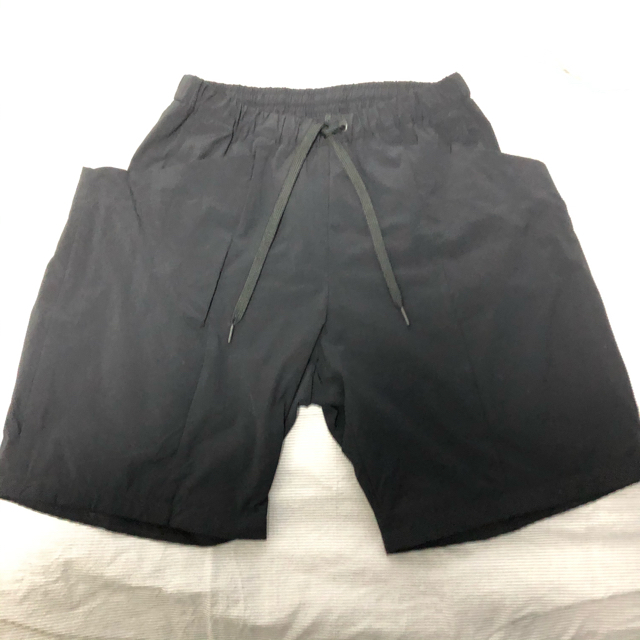 COMOLI(コモリ)のteatora sneakers shorts メンズのパンツ(ショートパンツ)の商品写真