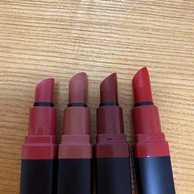 BOBBI BROWN(ボビイブラウン)のkiki様専用   ボビイブラウン  クラッシュドリップ コスメ/美容のベースメイク/化粧品(口紅)の商品写真