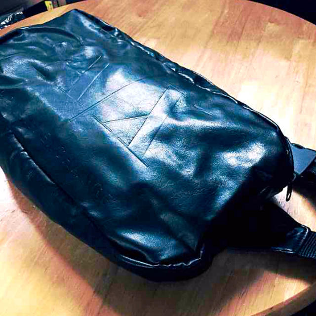 ARMANI EXCHANGE(アルマーニエクスチェンジ)のアルマーニ ボディーバック メンズのバッグ(ボディーバッグ)の商品写真