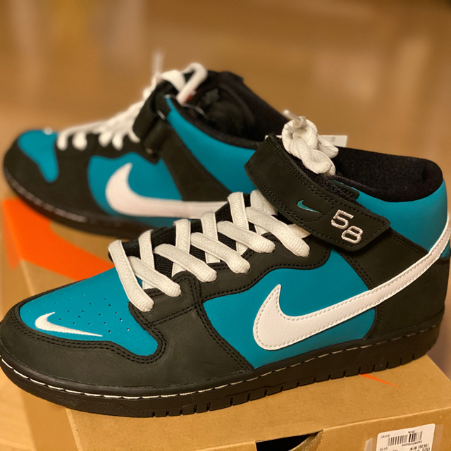 NIKE(ナイキ)のNIKE SB DUNK MID GRIFFEY 26.5cm メンズの靴/シューズ(スニーカー)の商品写真