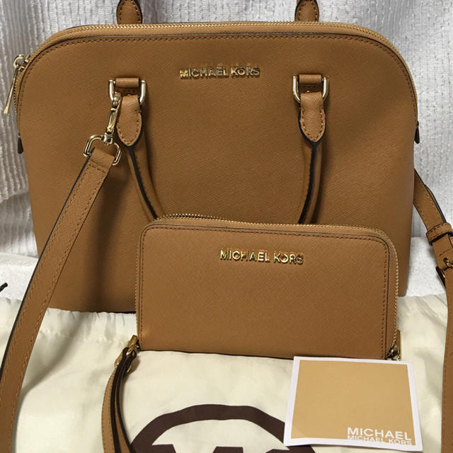 Michael Kors(マイケルコース)のSUPER SALE2点MKバッグ/財布 レディースのバッグ(ショルダーバッグ)の商品写真