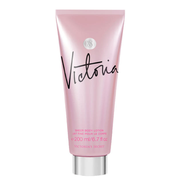 Victoria's Secret(ヴィクトリアズシークレット)のボディークリーム　（処分対象） コスメ/美容のボディケア(ボディクリーム)の商品写真