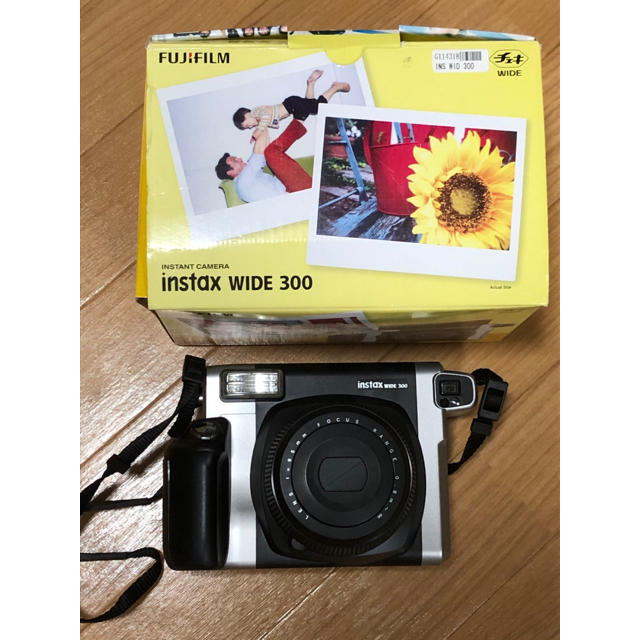 富士フイルム(フジフイルム)のチェキ　FUJI FILM INSTAX WIDE 300 カメラ　インスタント スマホ/家電/カメラのカメラ(フィルムカメラ)の商品写真