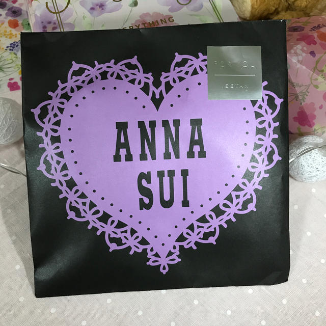 ANNA SUI(アナスイ)のちぃちゃん🐶🐾様専用  ANNA SUI×ハローキティ コラボハンカチ レディースのファッション小物(ハンカチ)の商品写真