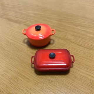 ルクルーゼ(LE CREUSET)のル・クルーゼ　鍋型マグネット　2個セット(ノベルティグッズ)