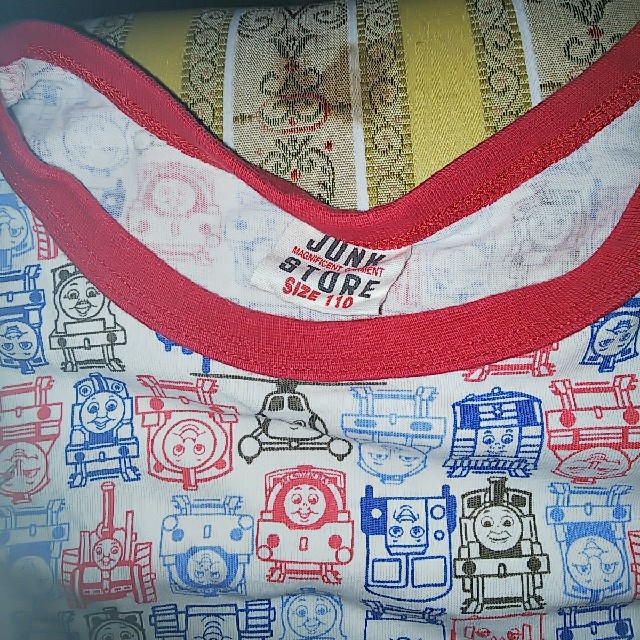 JUNK STORE(ジャンクストアー)のブリーズ×トーマス コラボ タンクトップ 110サイズ キッズ/ベビー/マタニティのキッズ服男の子用(90cm~)(Tシャツ/カットソー)の商品写真