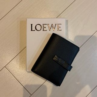 LOEWE - LOEWE ミディアムバーティカルウォレット ブラック 財布の通販