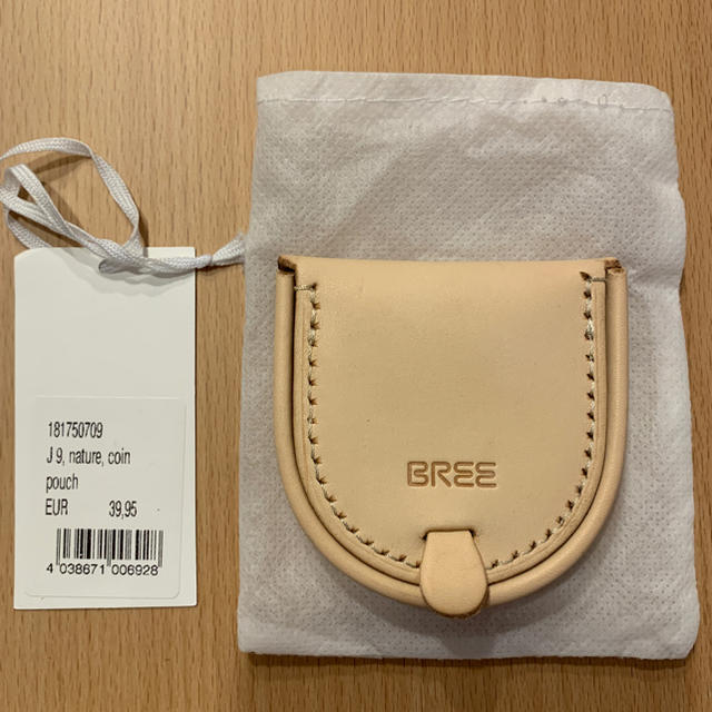 BREE(ブリー)の未使用 ブリー BREE コインケース ベージュ ウォレット  J9 送料無料 レディースのファッション小物(コインケース)の商品写真