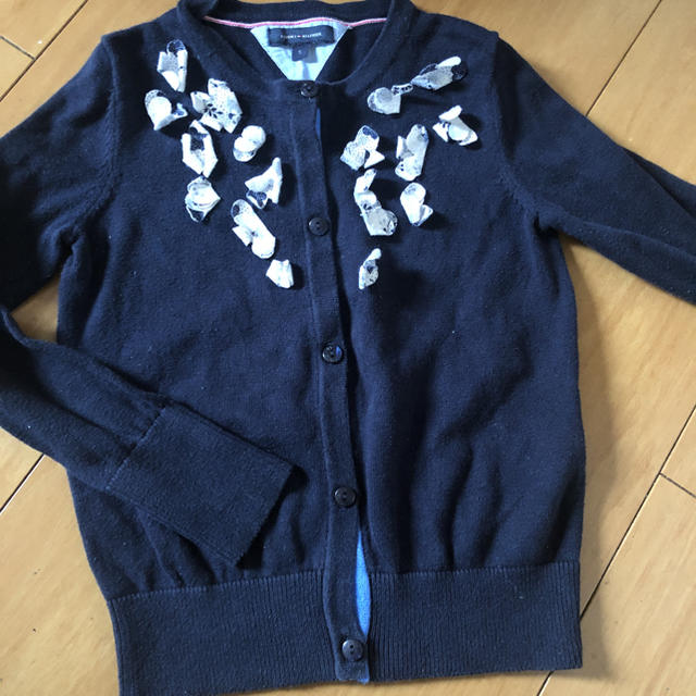 TOMMY HILFIGER(トミーヒルフィガー)のTOMMY 5 女の子 お花カーディガン キッズ/ベビー/マタニティのキッズ服女の子用(90cm~)(カーディガン)の商品写真