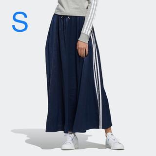 アディダス(adidas)のアディダス　ロングサテンスカート　ネイビー(ロングスカート)