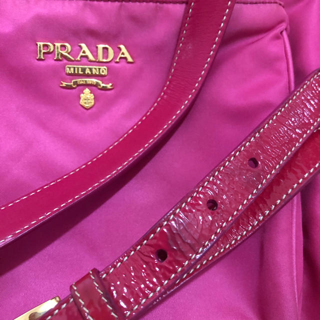 PRADA 斜めがけバッグ