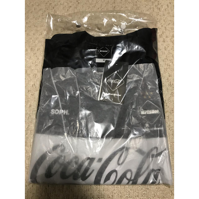 F.C.R.B.(エフシーアールビー)のF.C.Real Bristol  COCA-COLA SHIRT&SHORTS スポーツ/アウトドアのサッカー/フットサル(ウェア)の商品写真