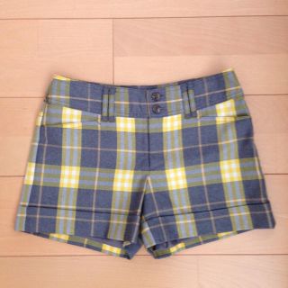 バーバリー(BURBERRY)のブルレ♡黄色チェック(ショートパンツ)