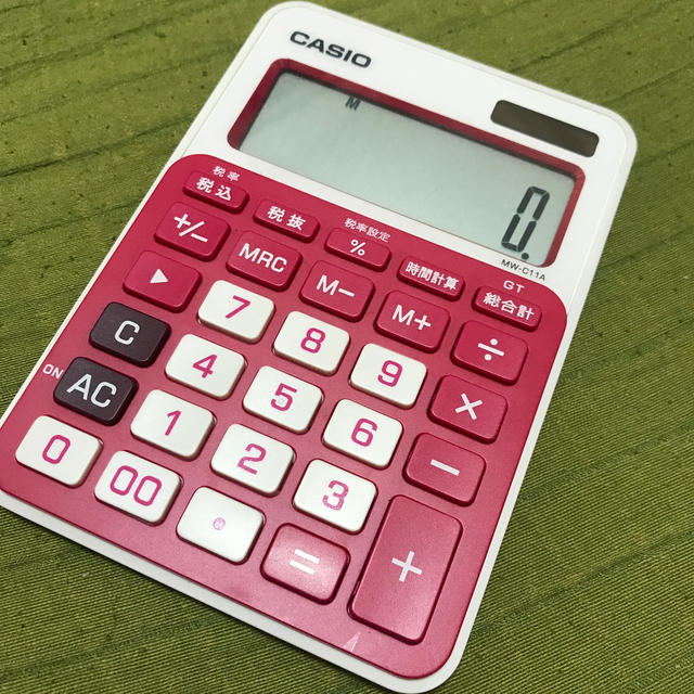 CASIO(カシオ)のCASIO 電卓 インテリア/住まい/日用品のオフィス用品(オフィス用品一般)の商品写真