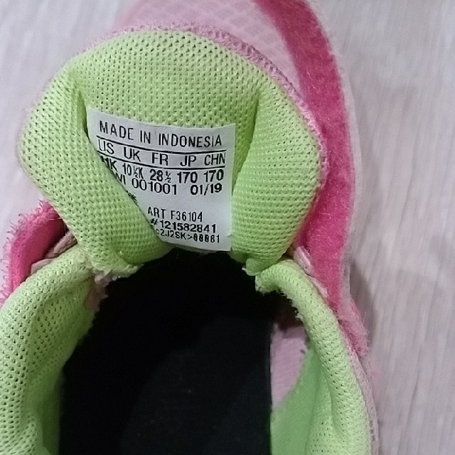 adidas(アディダス)のお値下げ🌼adidas🌼女の子シューズ17センチ キッズ/ベビー/マタニティのキッズ靴/シューズ(15cm~)(スニーカー)の商品写真