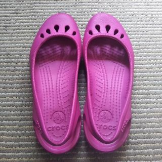 クロックス(crocs)のcrocs*レディース*新品*値下げ❗️(サンダル)