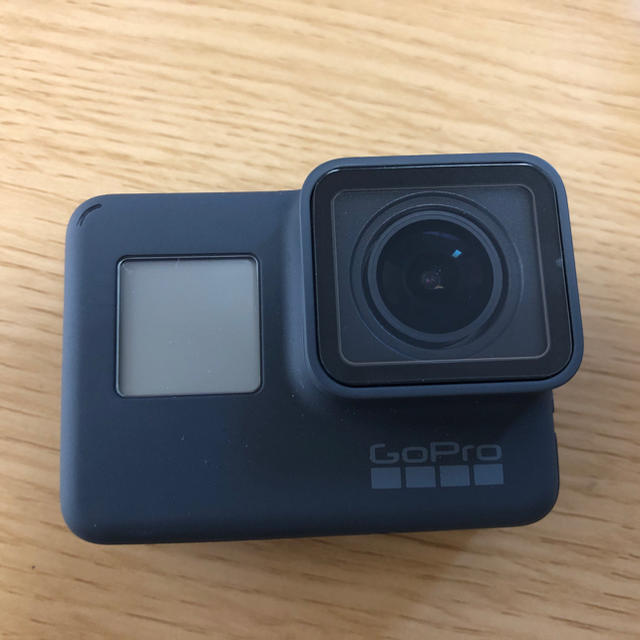 GoPro(ゴープロ)の【中古美品】GoPro HERO 5 black スマホ/家電/カメラのカメラ(ビデオカメラ)の商品写真