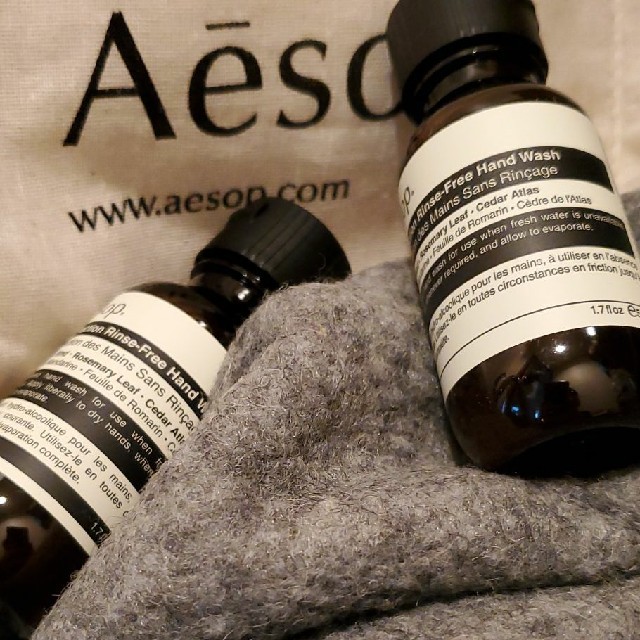 Aesop(イソップ)のAesop イソップ　リンスフリー ハンドウォッシュ 50ml 2本セット コスメ/美容のボディケア(ハンドクリーム)の商品写真