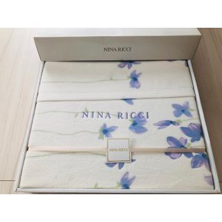 ニナリッチ(NINA RICCI)のニナリッチ　毛布　日用品(毛布)